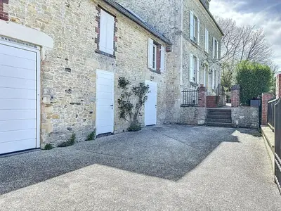 Quartier de la villa ou autre quartier proche