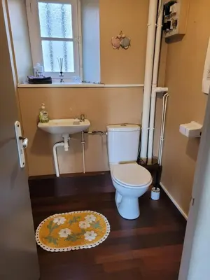 Salle de bains dans l'établissement Lodge de La Vallée