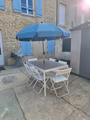 Terrasse ou espace extérieur de l'établissement D-Day Cottage La Maove
