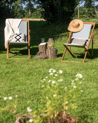 Jardin de l'établissement La Cour Souveraine - Chambre d'hôtes Le Cap