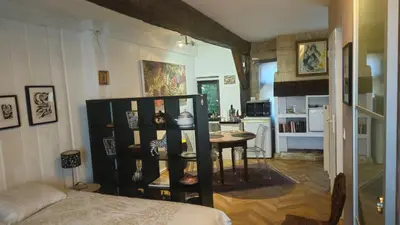 Un ou plusieurs lits dans un hébergement de l'établissement Independent Master suite, 18th century home