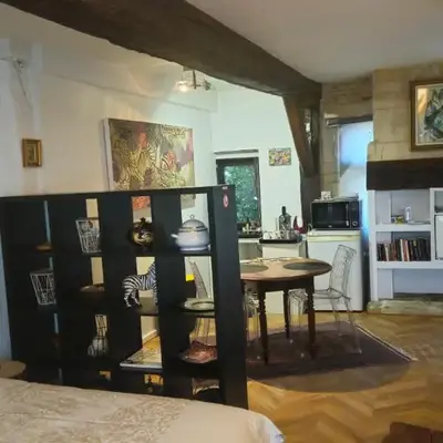 Independent Master suite