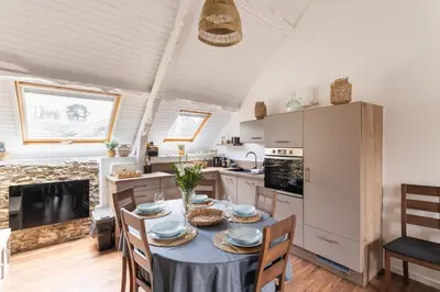 Cuisine ou kitchenette dans l'établissement Rêve Emeraude - 100m de la Plage