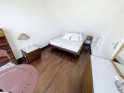 Un ou plusieurs lits dans un hébergement de l'établissement Duplex T3 avec terrasse au cœur de Granville - FR-1-361-566