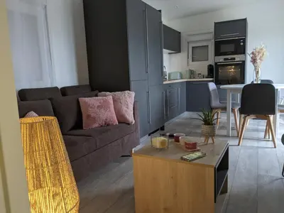 Cuisine ou kitchenette dans l'établissement Les petites maisons dans la monterie - Le Jardin -