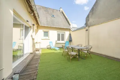 Jardin de l'établissement Bassin appartement avec patio