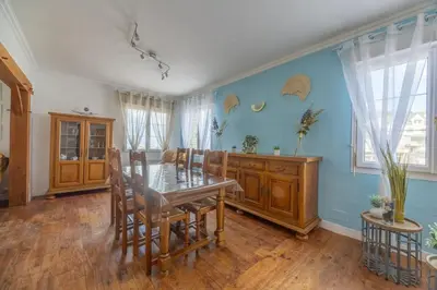 Plan de l'établissement Bassin appartement avec patio