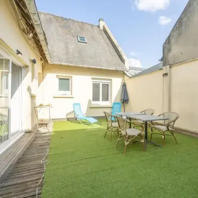Bassin appartement avec patio
