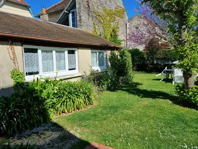 Jardin de l'établissement Logement à 100m de la mer