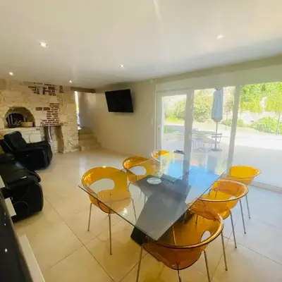 Maison en pierre de Caen charmante et confortable et sa terrasse privative entre terre et mer