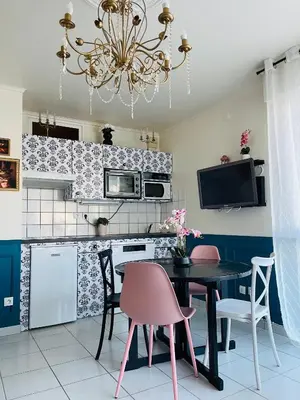 Cuisine ou kitchenette dans l'établissement Bulle d amour