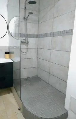 Salle de bains dans l'établissement Logement Cosy & Spacieux Hypercentre CAEN