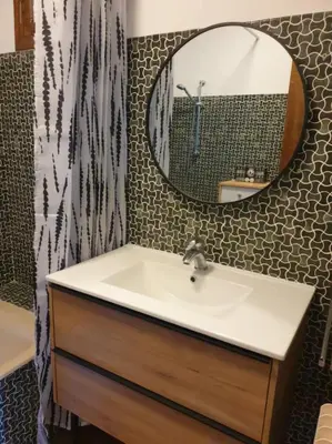 Salle de bains dans l'établissement Maison au calme proche Mt St Michel