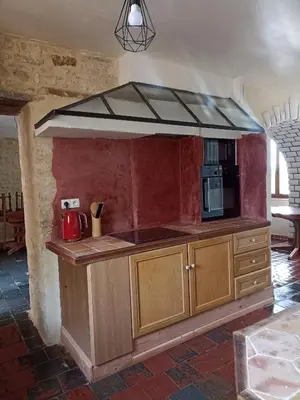 Cuisine ou kitchenette dans l'établissement chambre pour 3