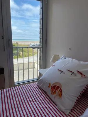 Un ou plusieurs lits dans un hébergement de l'établissement HolidayVilla50mFromBeach VillaDeVacancesPlage à50m