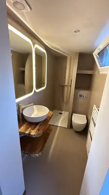 Salle de bains dans l'établissement Jolie Maison Proche Tous Commerces