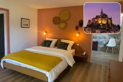 Un ou plusieurs lits dans un hébergement de l'établissement Parenthèse poétique face au Mont-Saint-Michel, entre nature vivante, animaux et petit-déjeuner festin