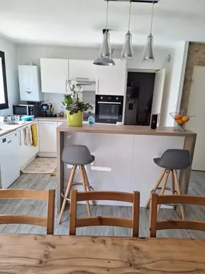 Cuisine ou kitchenette dans l'établissement Les Foyers