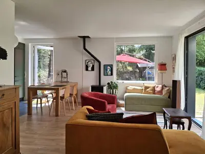 Coin salon dans l'établissement Maison familiale 3 chambres à 300m de la plage - FR-1-788-81