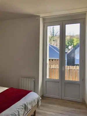 Un ou plusieurs lits dans un hébergement de l'établissement Port de la Houle vue mer - appartement 55 m2 - 1 chambre
