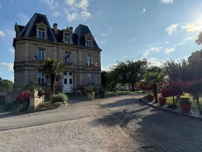 Jardin de l'établissement Maison de charme sur la côte