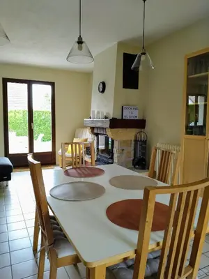 Cuisine ou kitchenette dans l'établissement Belle et grande maison familiale à Cabourg, 7 pers et 1 bébé, proche Hippodrome