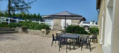 Plan de l'établissement Appartement spacieux à Monfréville avec terrasse