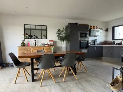Cuisine ou kitchenette dans l'établissement la maison de la mer