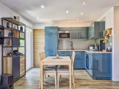 Cuisine ou kitchenette dans l'établissement Votre Havre de Paix à Merville proche de la Mer - FR-1-788-82