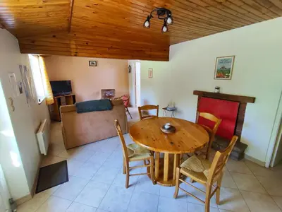 Coin salon dans l'établissement Gîte calme La Closlière