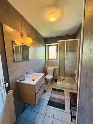 Salle de bains dans l'établissement Chambre d'hôtes tout confort