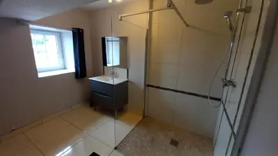 Salle de bains dans l'établissement La Fleurière