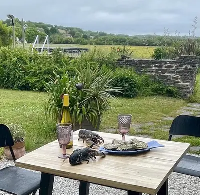 Jardin de l'établissement Chambre double Esquinandra dans une maison, idéale randonneurs et cyclistes - GR223