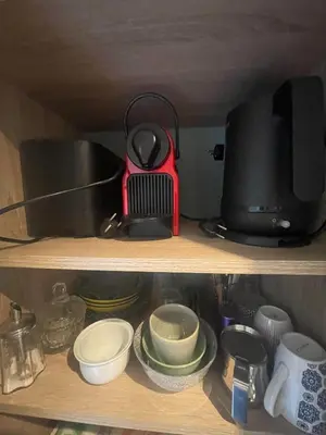 Cuisine ou kitchenette dans l'établissement Chambre double Esquinandra dans une maison, idéale randonneurs et cyclistes - GR223