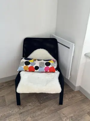 Coin salon dans l'établissement T2 avec balcon à 5 mn à pied de la mer