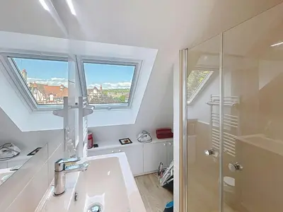 Salle de bains dans l'établissement Appartement en bord de mer, 1 chambre, 4 couchages, parking privé - FR-1-361-570