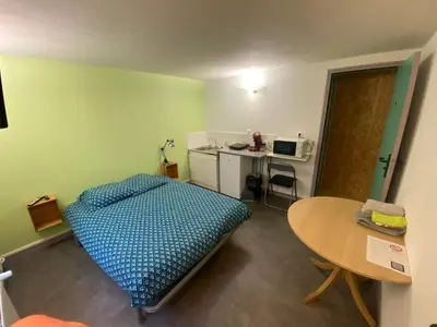 Cuisine ou kitchenette dans l'établissement Studio cosy à Cherbourg-en-Cotentin - 15 m²