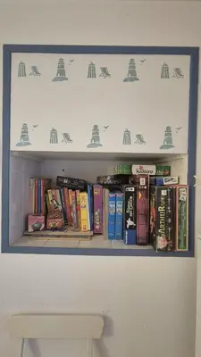 Bibliothèque dans l'appartement