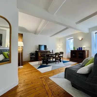 The Duplex des Flots In the heart of Grandcamp just steps from the beach