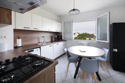 Cuisine ou kitchenette dans l'établissement La Cancalaise - Vue mer