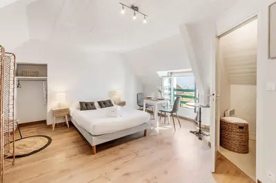 Un ou plusieurs lits dans un hébergement de l'établissement Bord de l'eau 5 - Studio - Sea view