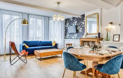 Coin salon dans l'établissement 2 Bedroom Gorgeous Apartment In Carentan