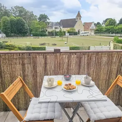 F2 cosy avec balcon