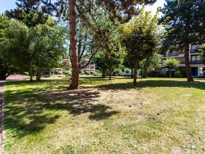 Jardin de l'établissement Apartment Le Sporting-18 by Interhome