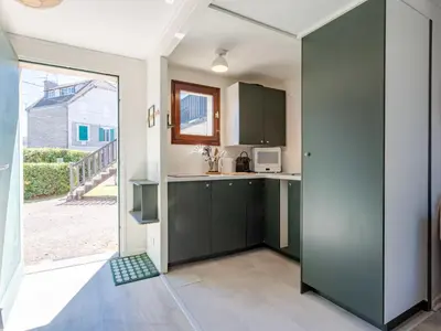 Cuisine ou kitchenette dans l'établissement Apartment La Guillaumière-3 by Interhome