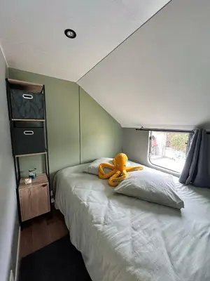 Un ou plusieurs lits dans un hébergement de l'établissement Le Ribeiro, Maison vue sur mer - 30m de la plage