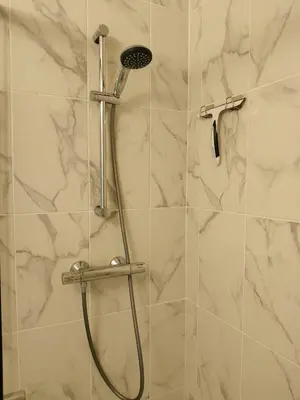 Salle de bains dans l'établissement Calme et Cosy, T2 refait à neuf en Juillet 2025