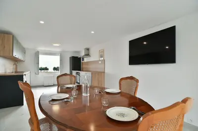 Cuisine ou kitchenette dans l'établissement La Petite Cancalaise - Proche Plage