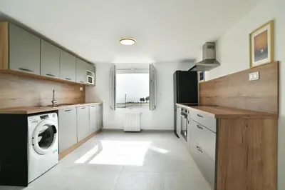 Cuisine ou kitchenette dans l'établissement La Petite Cancalaise - Proche Plage