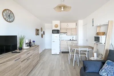 Cuisine ou kitchenette dans l'établissement Le Vumer - Proche Plage